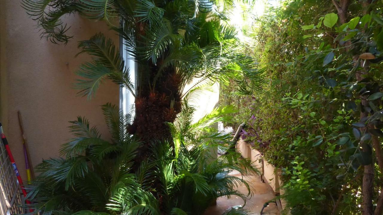 Il Liberty Di Emilia Villa Mondello Luaran gambar