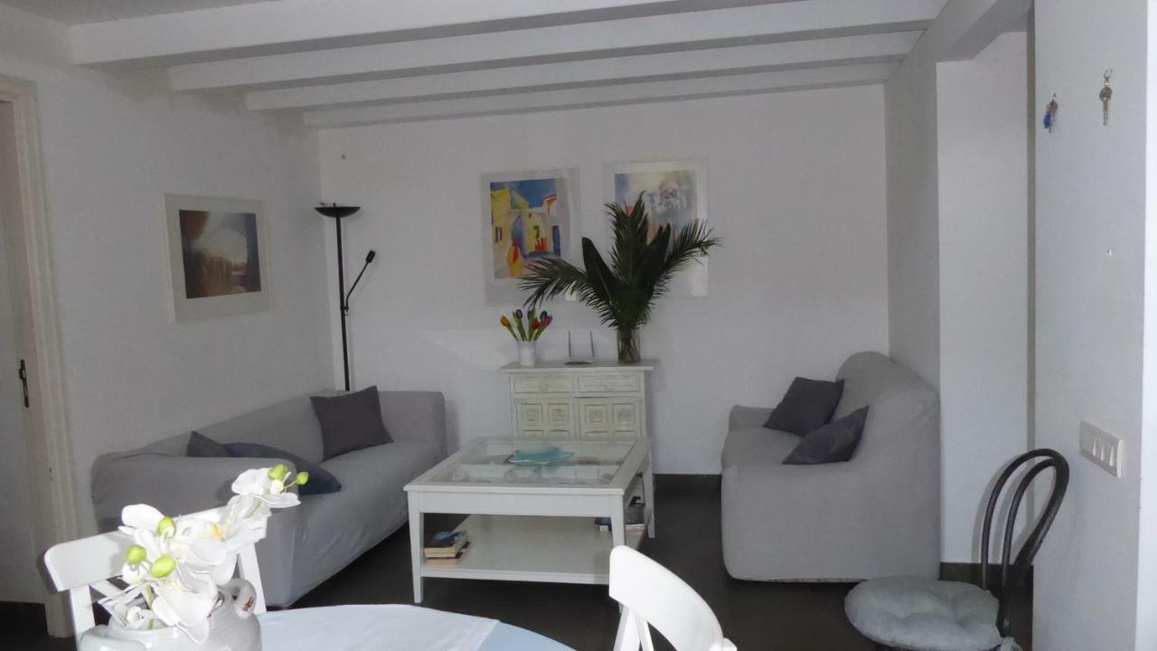Il Liberty Di Emilia Villa Mondello Luaran gambar
